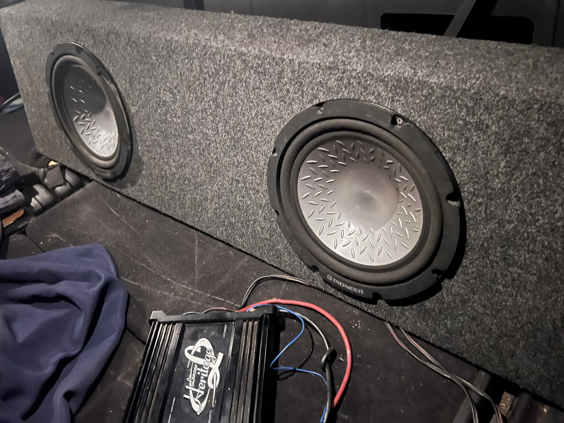 ($220 firm) single cab pioneer 12 subs and 1000 watt amp