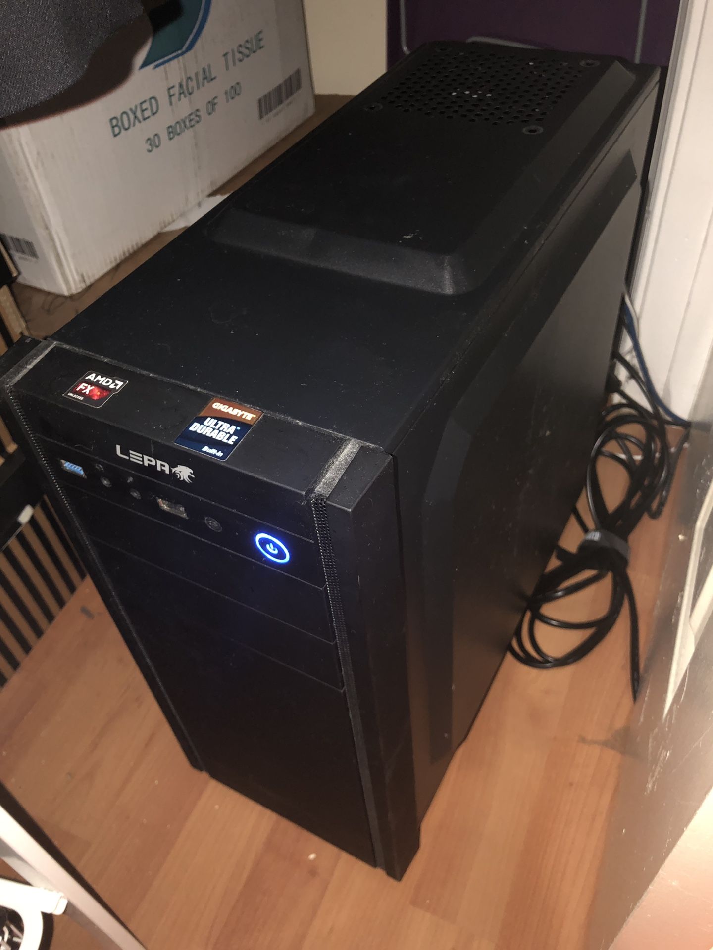 Gaming PC entry level 2.5 years old windows 10