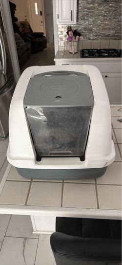 Catit Hooded Cat Litter Box
