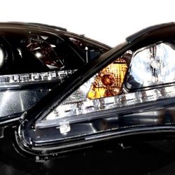 Spyder Signature DRL Black Bolt-on Projector Headlight Pair For Lexus IS 250/350