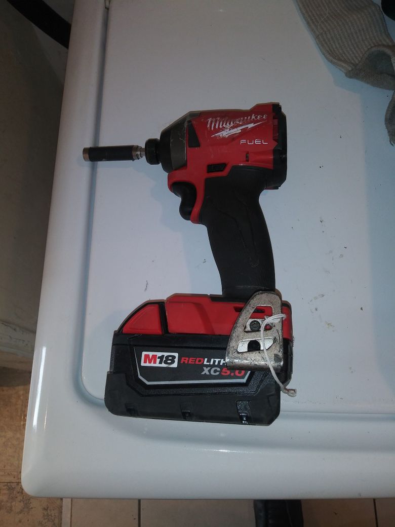 MILWAUKEE M18 FUEL BRUSHLESS 3SPEED 1/4" IMPACT WITH 5.0 BATTERY NO CHARGER NO CARGADOR 3RD GENERATION💥👌💥👌💥👌💥