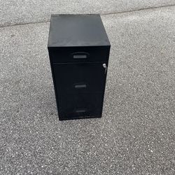 (Free Delivery) File Cabinet Thumbnail