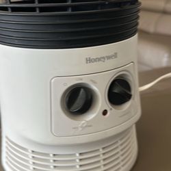 HEATER HONEYWELL HEATS UP STRONG LIKE NEW EXCELLENT CONDITION $40 