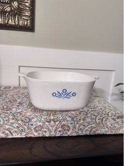 Vintage Corningware Blue Cornflower casserole dish 2.5 Qt.