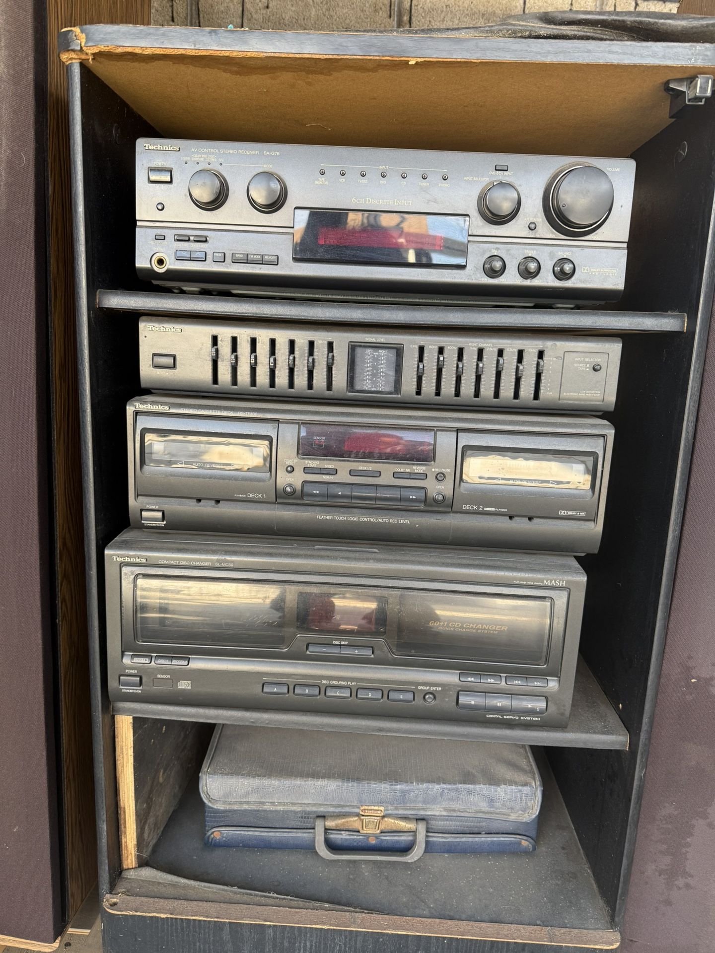 Technics Home Stereo System W/ Speakers