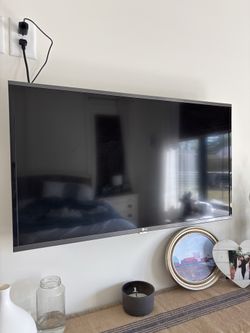 40 inch LG tv with fire stick