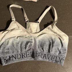 4 Free Maternity Bras