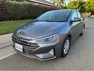2019 Hyundai Elantra SE