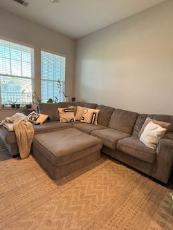 Sectional couch