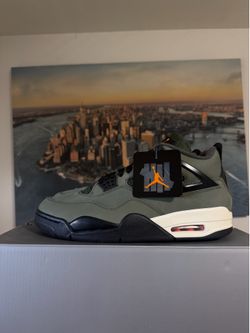 Jordan 4 undefeated size 10 mens