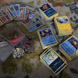 POKEMON Card Lot Over 400 Cards