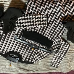 Express Sz SM Sweater Power Suit NWOTs W/6 1/2 Shoes! 