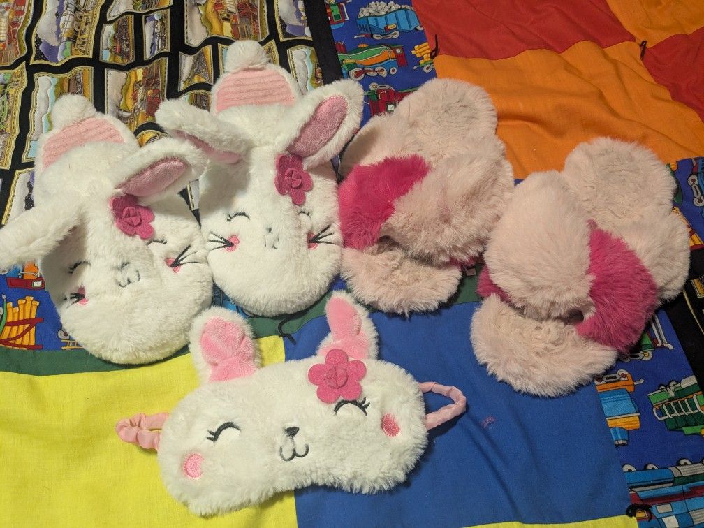 Slippers And Face Mask