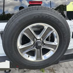 Bridgestone duelter HT 255 70 18