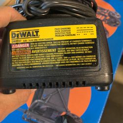 De walt 14.4V Battery Pack 