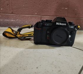 Nikon AF N2020 Still Camera -- WORKS PERFECT!!