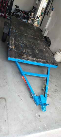 Foldable trailer