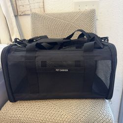Pet Carrier ✨New✨