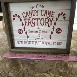 Wood Christmas Sign 9x11x1 Inch