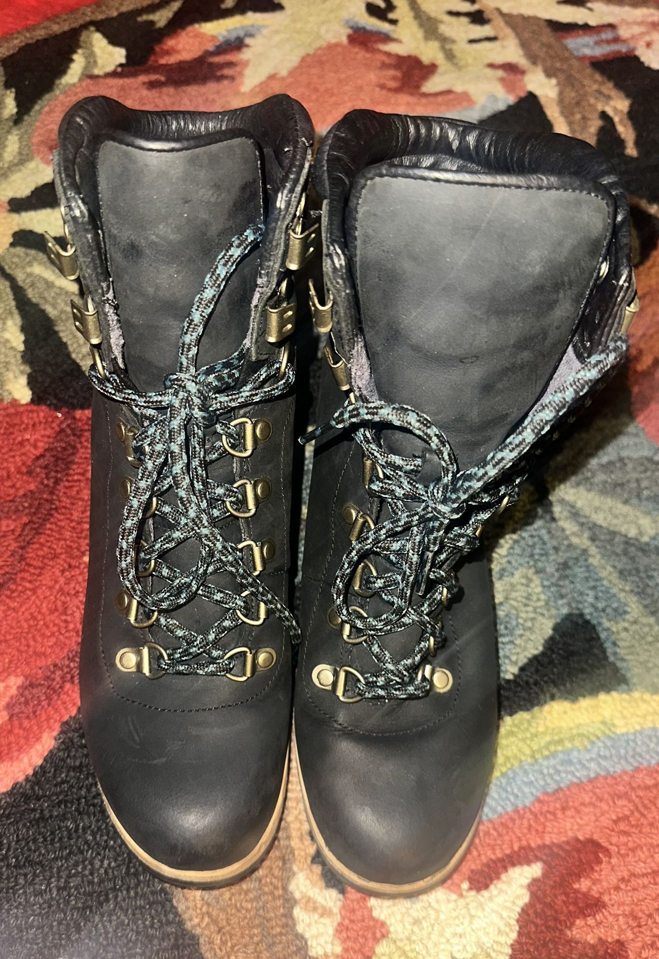 Sorel Boots Women’s size 7.5