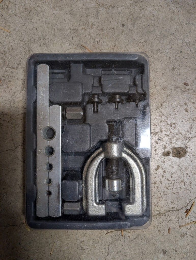 Double Flare Tool Set.