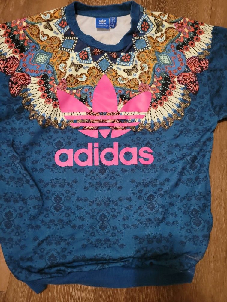 Adidas Sweatshirt