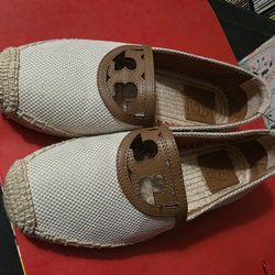 Tory Burch Beige & Brown Loafers Slip On Shoes Women Size 5