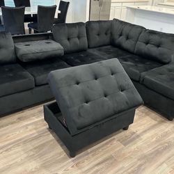(NEW IN BOX)  Black Velvet Sectional With Cup Holder And Free Ottoman -FINANCE AVAILABLE