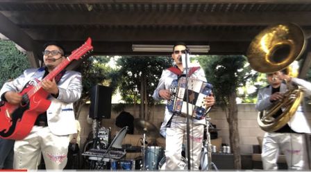 Grupo Norteño Con Tuba