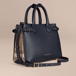 NWT Burberry Banner Crossbody Tote Leather Ink Blue