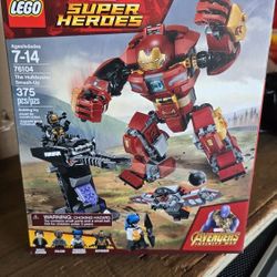 Lego Set 76104 The Hulkbuster Smash-up