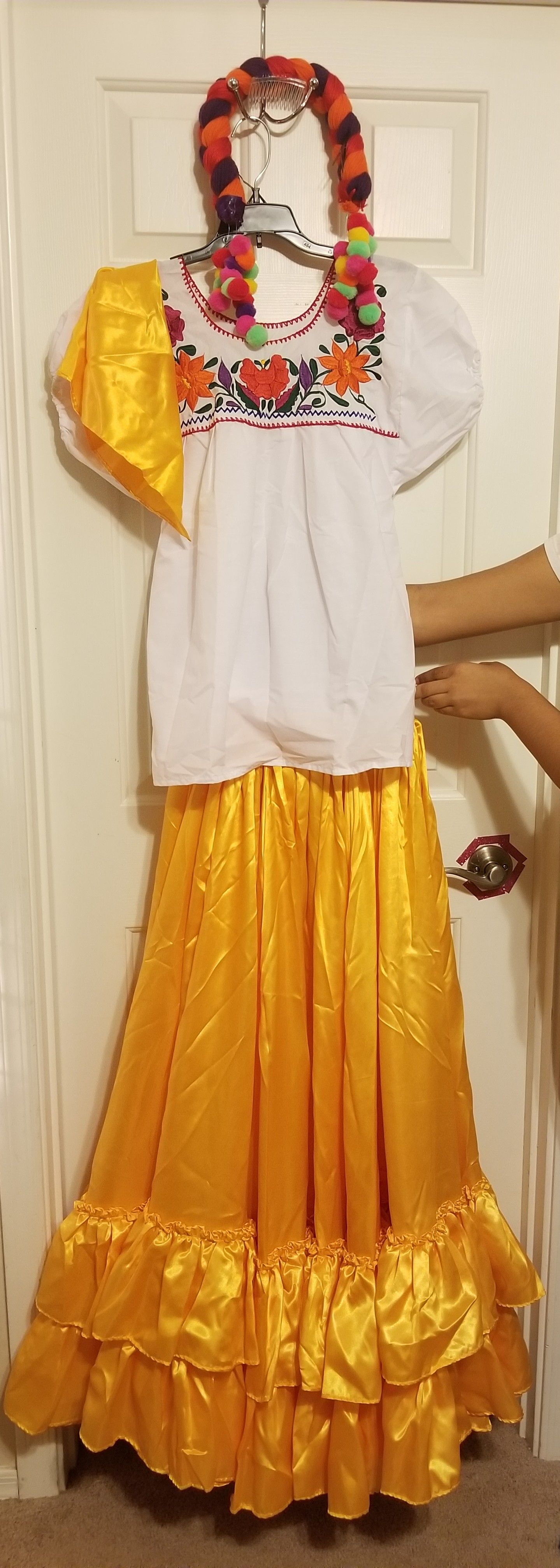 Guerrero folklorico dress