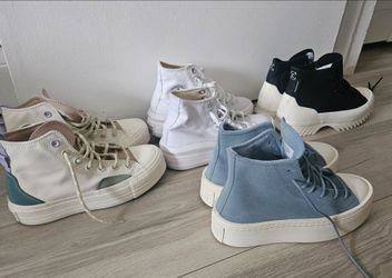 Women Converse