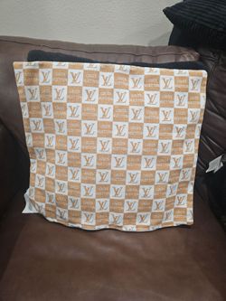 Throw pillow covers (2) 20x20