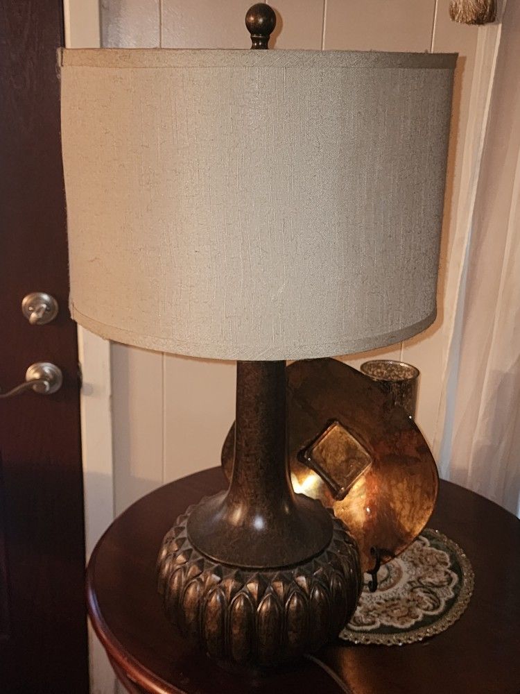 Coffee Table Lamp/ Night Stand (2)