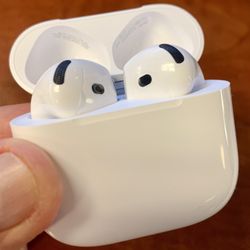 AirPods 4 with ANC ….!!!