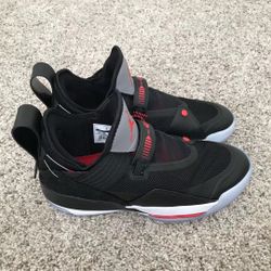 Size 8.5 - Air Jordan 33 SE Black Cement