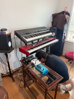 ROLAND RD-200