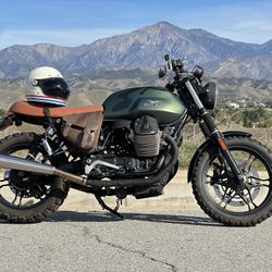 2015 Moto Guzzi V7 Stone