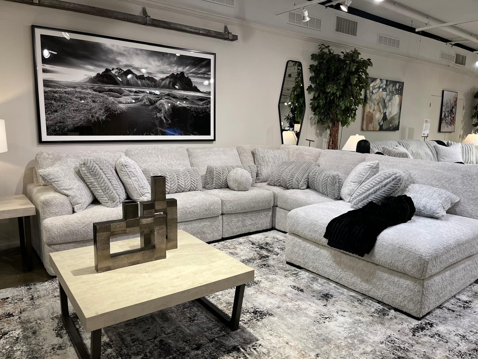 Luxurious Style, 3 Pc Plush modular sectional w/ultra soft upholstery