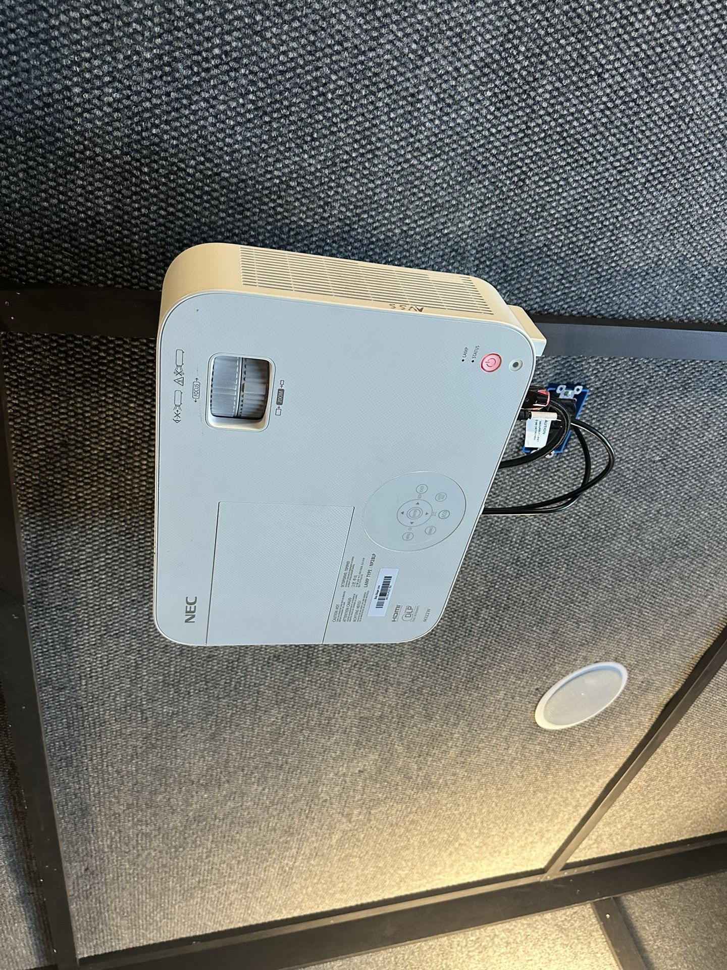 NEC Projector