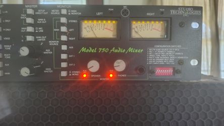 Model 750 audio mixer