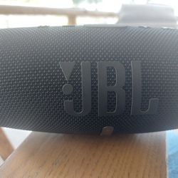 Jbl. Charge 5 Bluetooth Speaker 