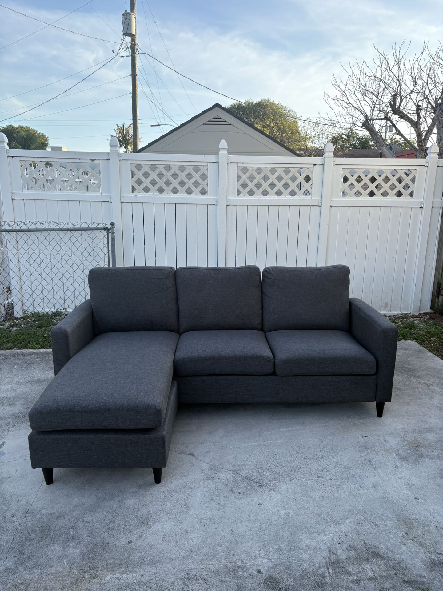 Grey Sectional Sofa !! Great condition