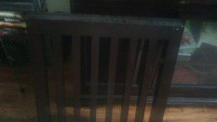 Tri fold baby gate
