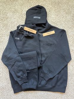 Essentials set size small