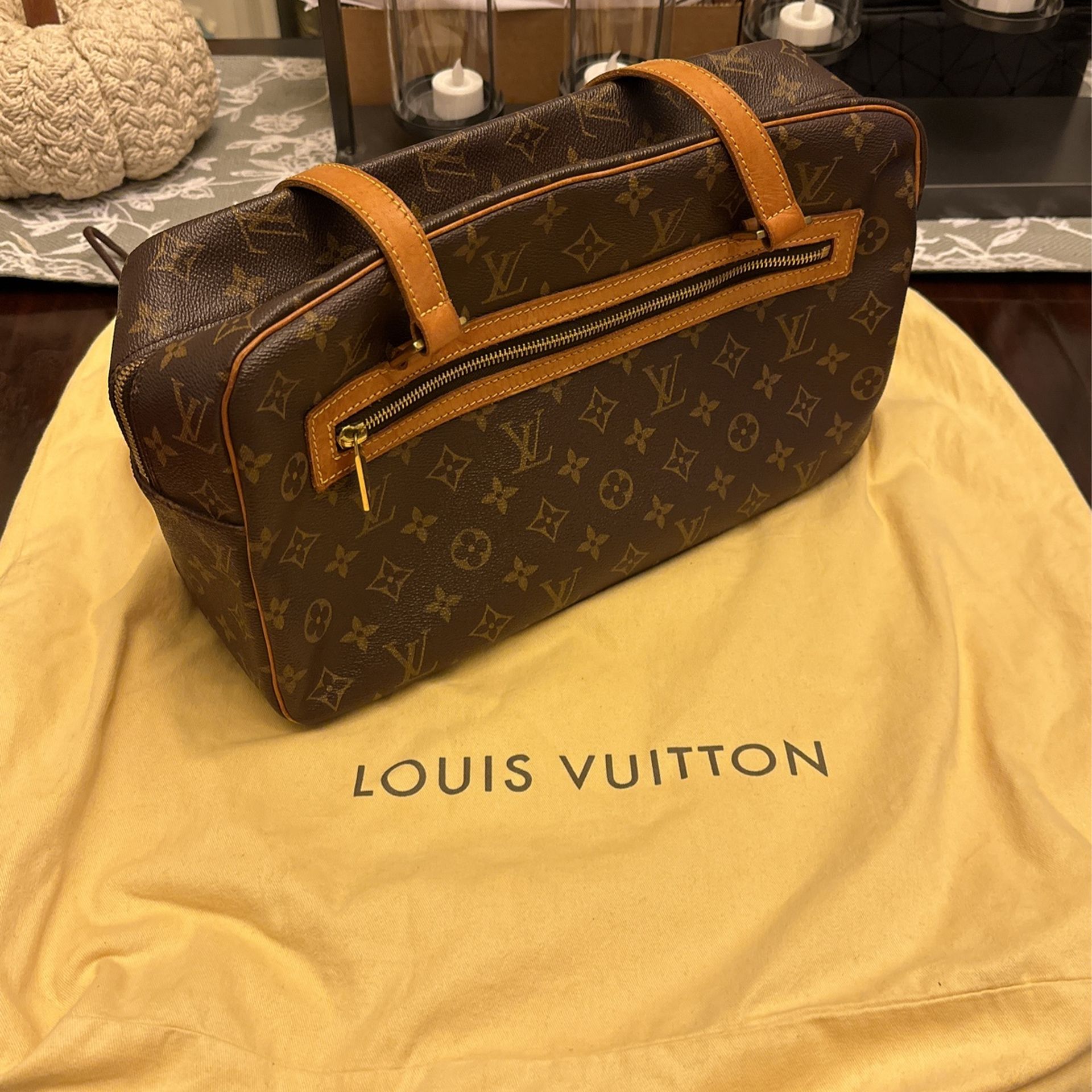 Louis Vuitton Purse