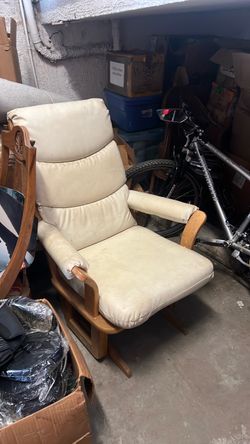 Rocking chair in good condition
