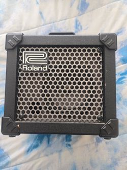 Roland Microcube 5 Watt Battery Powered Guitar Amp