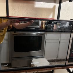 Samsung Microwave $40